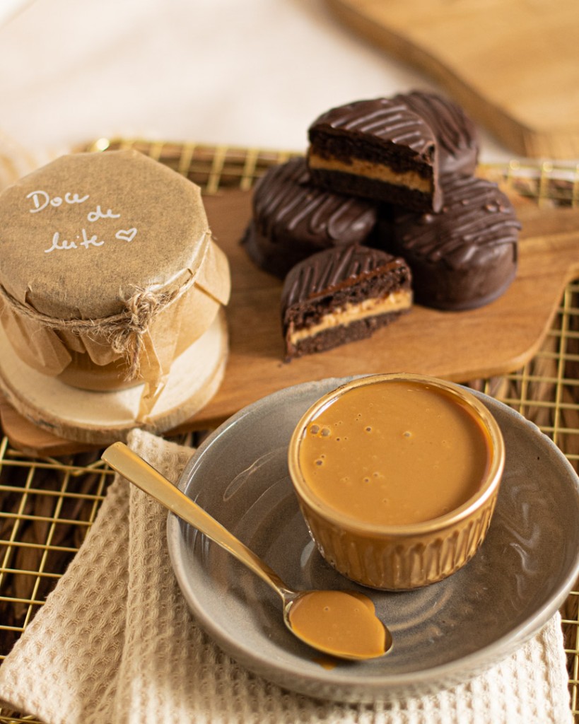 Doce de leite artesanal e pães de mel